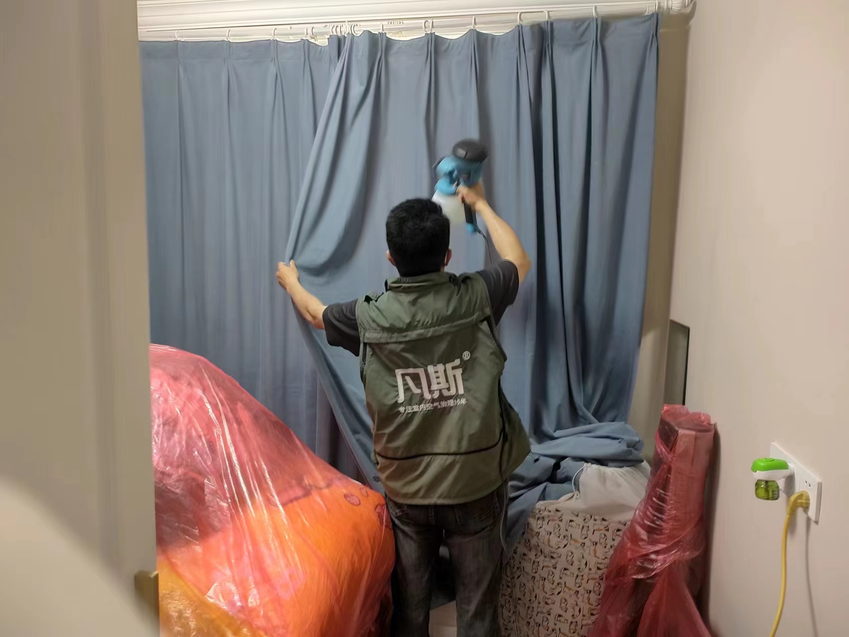 如何選擇全屋定制的板材，才能讓室內(nèi)甲醛含量最低